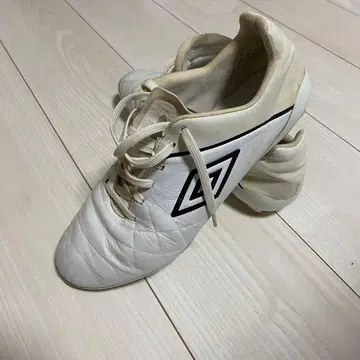 엄브로 프로 지급품 스파이크