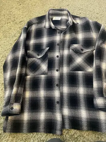 A.E.R 체크 무늬 셔츠 블랙/화이트