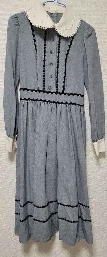 이노센트 월드 레나 원피스 그레이 리본 없음