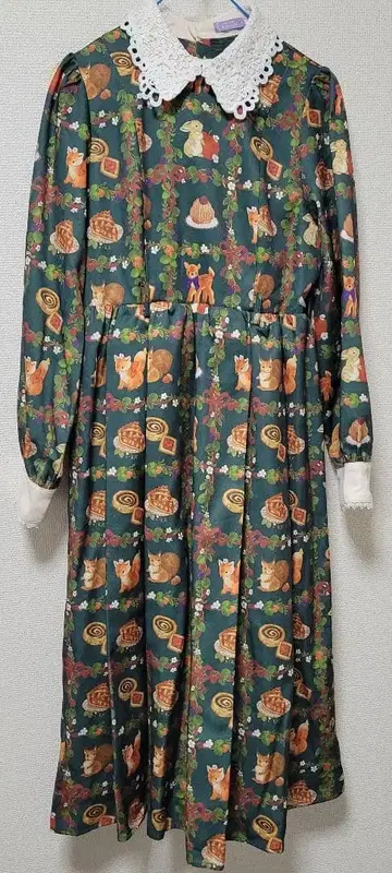 엑시즈팜 동물과 스위츠 프린트의 긴팔 원피스 벨트 없음