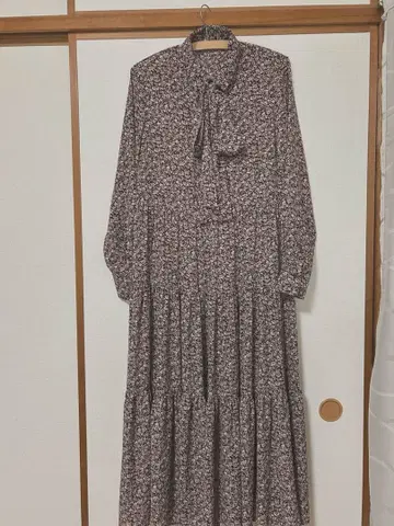 미라 오웬 꽃무늬 원피스 브라운 0 사이즈