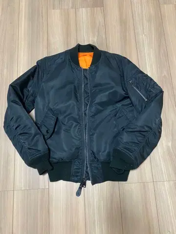 ALPHA INDUSTRIES 블랙 MA-1 자켓 XS