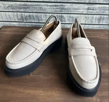 [새상품급] CAMINANDO 카미난도 통굽 로퍼 23cm