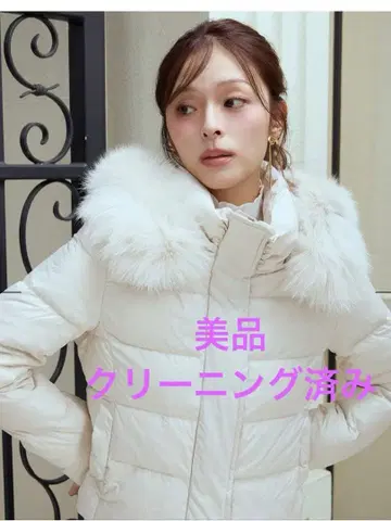 AND COUTURE 후드 부착 다운 자켓 화이트