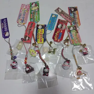 Sanrio 헬로키티 지역 한정 스트랩 묶음 판매