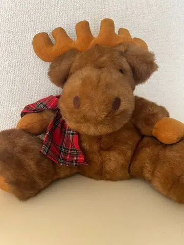 루돌프 봉제 인형 체크 무늬 스카프 포함