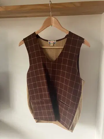 Dry Bones 체크 무늬 V넥 베스트 36(S)