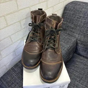 브라운 가죽 레이스업 부츠