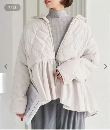 택 포함 새상품 고베 레터스 페플럼 퀼팅 블루종 코트 자켓 M