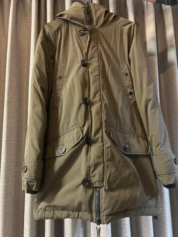 남성용 DUVETICA GERAINT 밀리터리 다운 제라인트 M