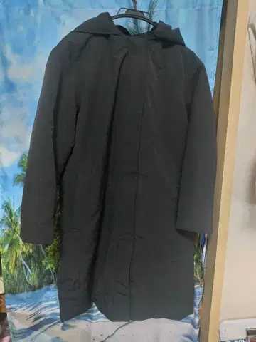 유니클로 블랙 다운 자켓 후드 부착