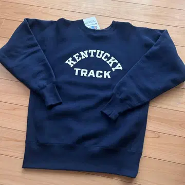 새상품 CHAMPION 2nd 페이턴트 모델 M 사이즈