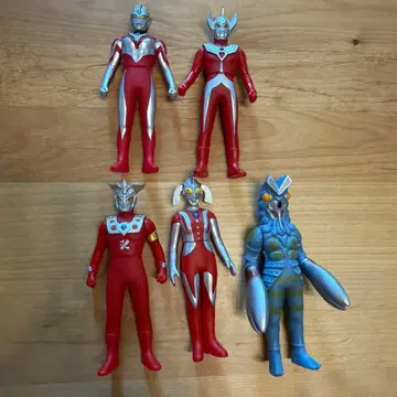 울트라맨 피규어 소프트 비닐 5체 세트
