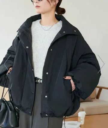 [WEB 한정판] 스탠드 숏 몬스터 자켓 블랙 새상품