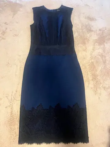 TADASHI SHOJI 네이비 슬리브리스 원피스 사이즈 2