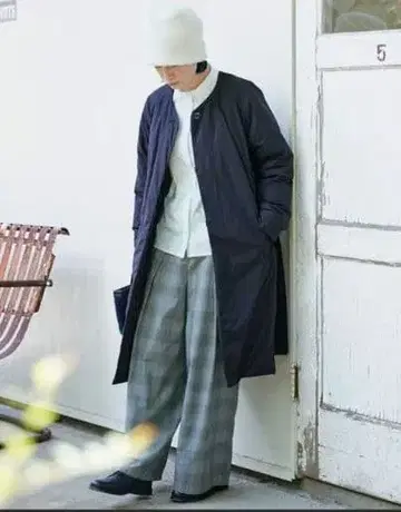 펠리시모 써니클라우드 극경량 다운 코트 L 사이즈 머플러 없음