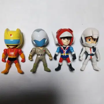 슈퍼로봇 파이롯트 피규어 4개 세트 탈부착 헬멧 포함