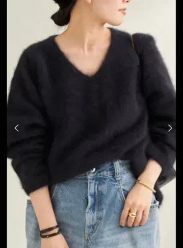 plage 네이비 V넥 100% 울 스웨터