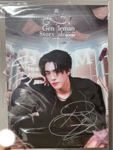 Boom Raveewit 사인 포함 포스터