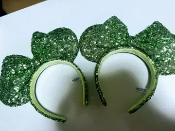 그린 컬러 리본 포함 스팽글 머리띠