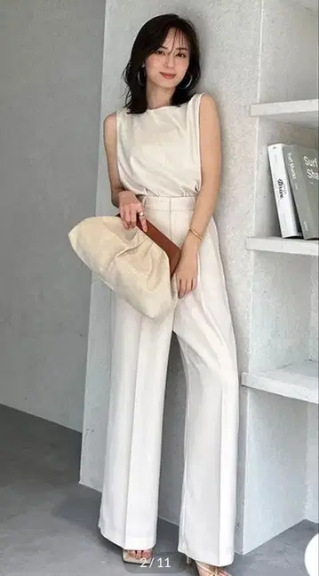 아뉴앙스 anuans 백 새틴 스트레이트 팬츠 (BEIGE)