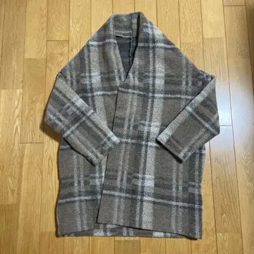 브라운 체크 무늬 가디건