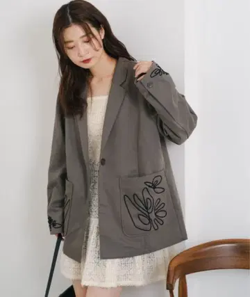 프렌치 트윌 자수 자켓 카스타네 Kastane