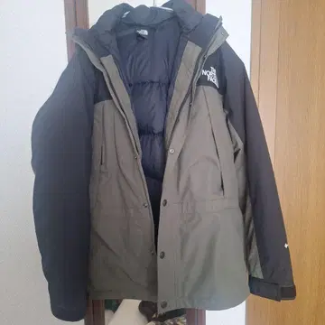 THE NORTH FACE 후드 부착 다운 자켓
