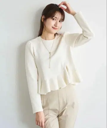 COCODEAL 아지메 페플럼 블라우스 아이보리