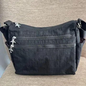 [새상품급] 한큐 교통사가 생각한 여행에 유용한 숄더백