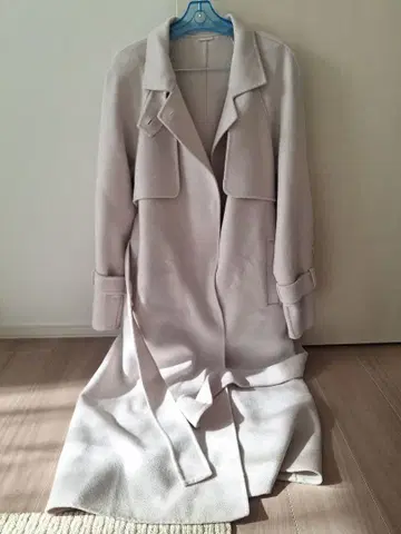 스나이델 라이트 그레이 트렌치코트 롱 기장