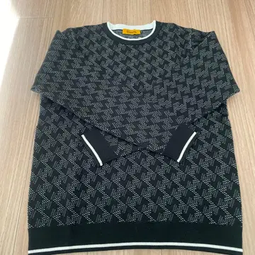 Resurrection 여성용 M 블랙 스웨터