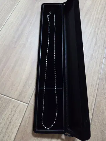 플라티나 페탈 목걸이