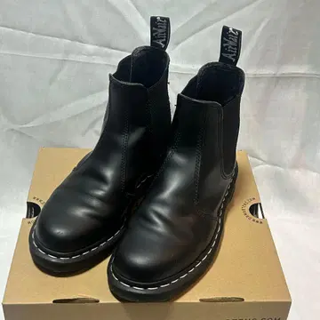 [새상품급] 닥터마틴 블랙 사이드 고어 부츠 가죽 25cm