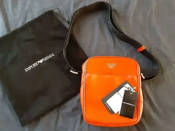 엠포리오 아르마니 레어 컬러 숄더백