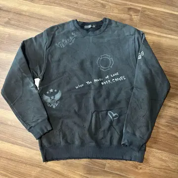 로아건즈 데미지 가공 블랙 크루넥 트레이닝복