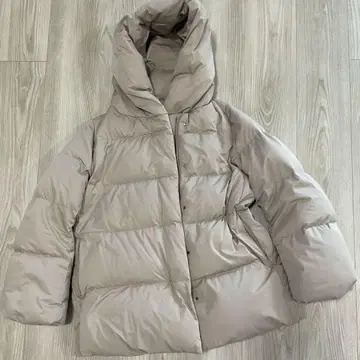 유니클로 후드 부착 다운 자켓 S 베이지