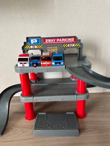 타카라토미 처음 토미카 주차장 세트 미니카 세트