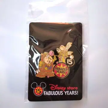 디즈니 스토어 핀 배지 르미에르, 콕스워스