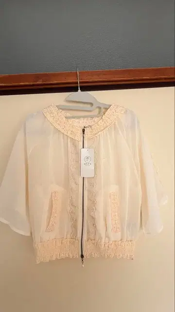 axes femme 레이스 볼레로 가디건 숏 기장 히메카지