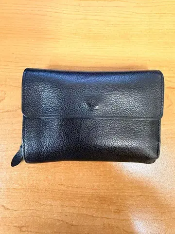 일비종떼 3단 폴더형 지갑 블랙