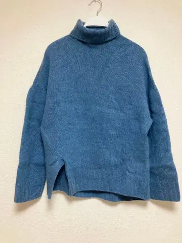 유나이티드 도쿄 일본제 니가타 터틀넥 니트 캐시미어 혼방 블루