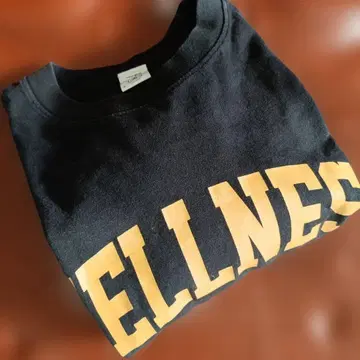 sporty&rich 티셔츠