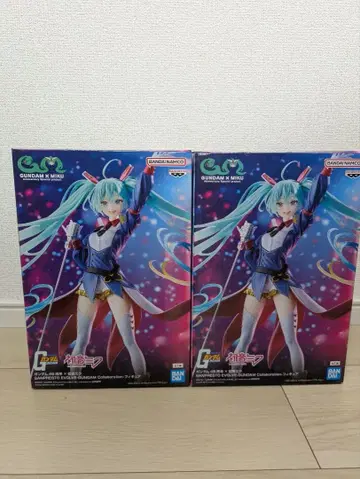 하츠네 미쿠 Gundam x Miku 피규어 2체 세트