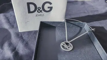 D&G 실버 초커 목걸이
