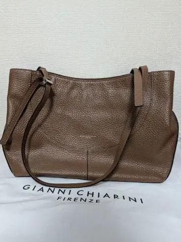 GIANNI CHIARINI 잔니 키아리니 천연 가죽 토트백