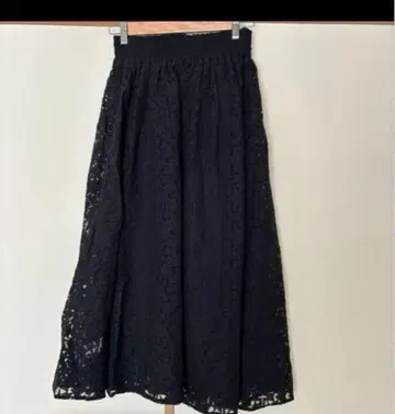 SIMPLICITE 별 패턴 레이스 스커트 안감 부착