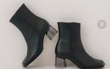 아지메 스퀘어 숏부츠