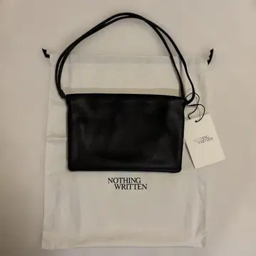 NOTHING WRITTEN 블랙 숄더백