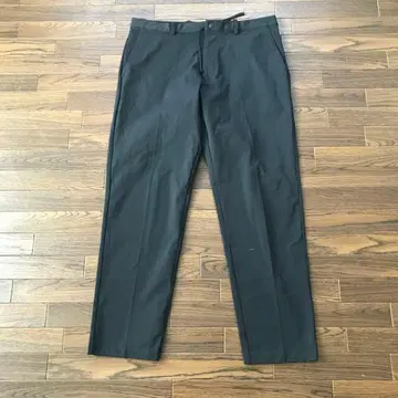 유니클로 울트라 스트레치 팬츠 XL 블랙